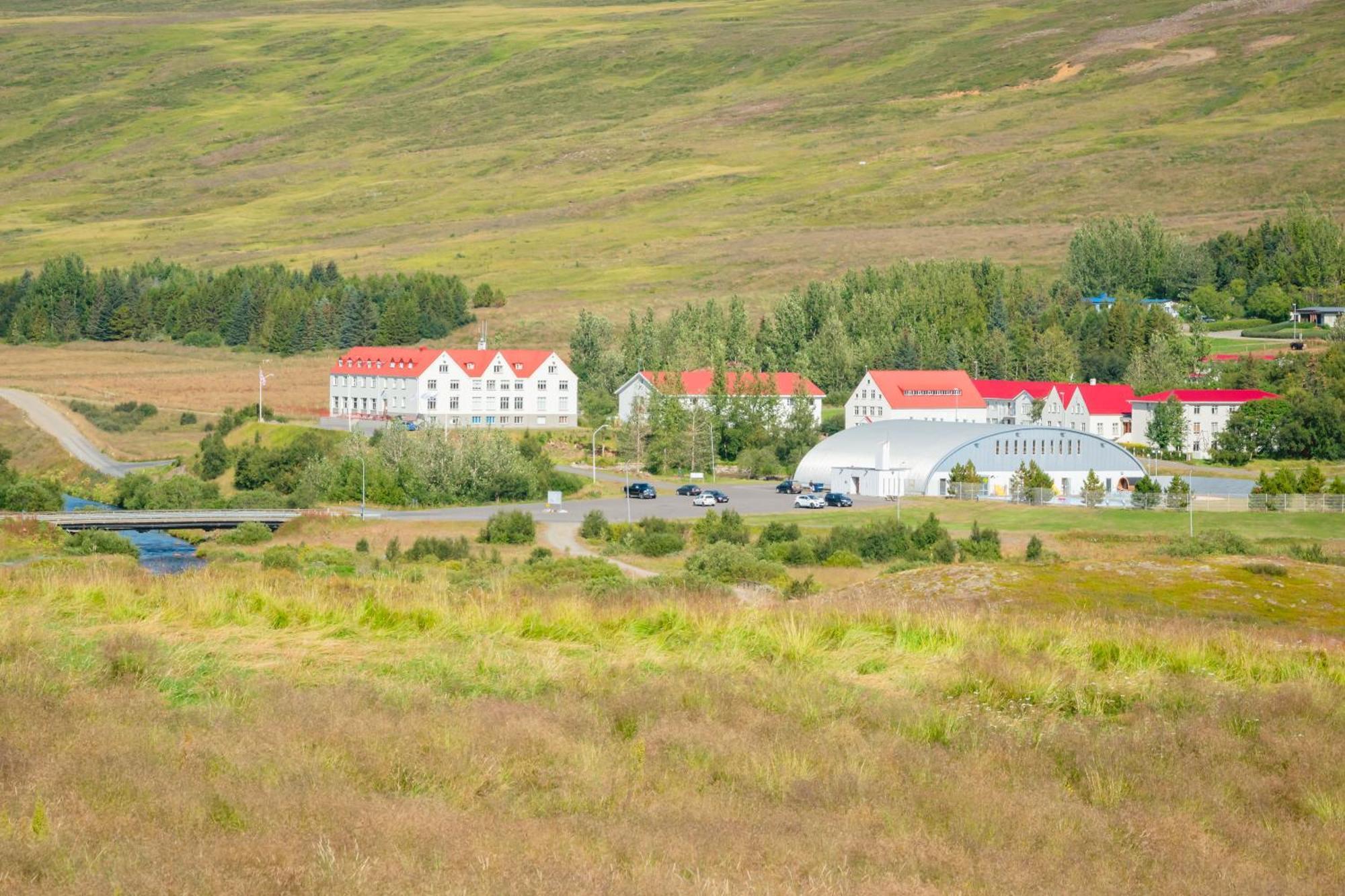 Hotel Laugar Лейґар Екстер'єр фото