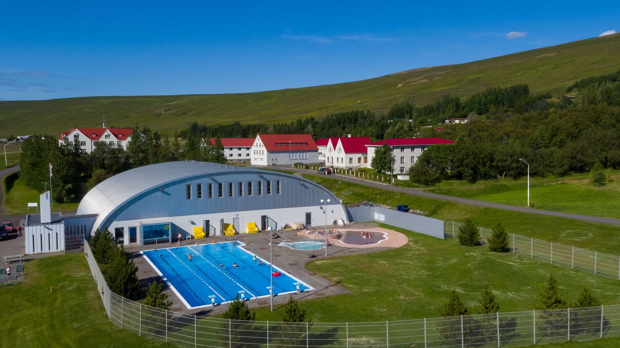 Hotel Laugar Лейґар Екстер'єр фото