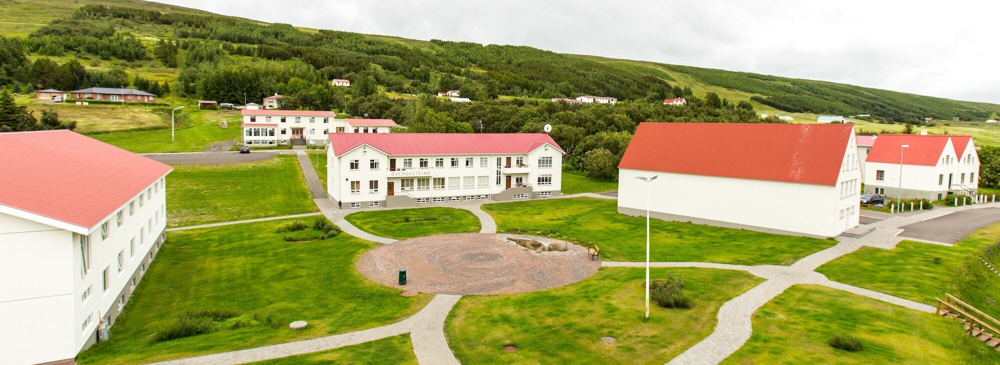 Hotel Laugar Лейґар Екстер'єр фото