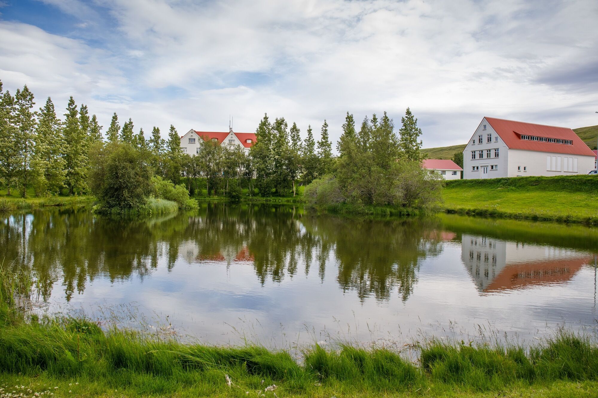 Hotel Laugar Лейґар Екстер'єр фото